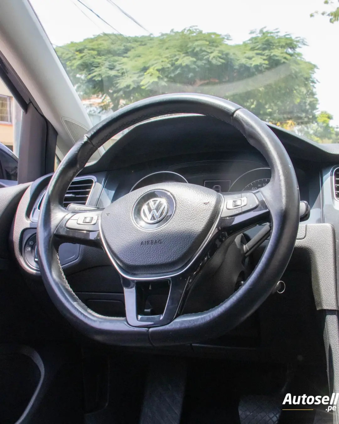 Volkswagen Golf miniatura 12