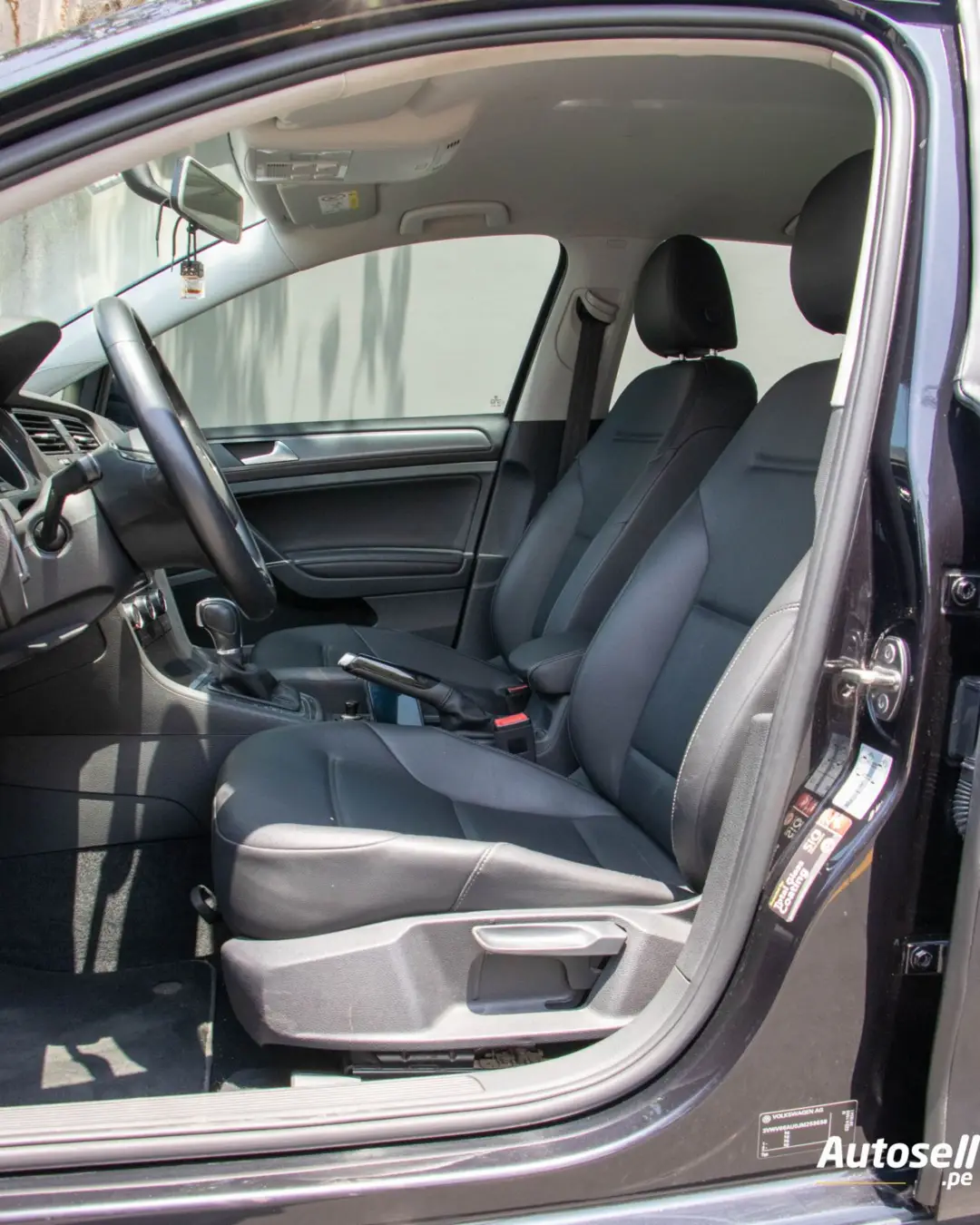 Volkswagen Golf miniatura 8