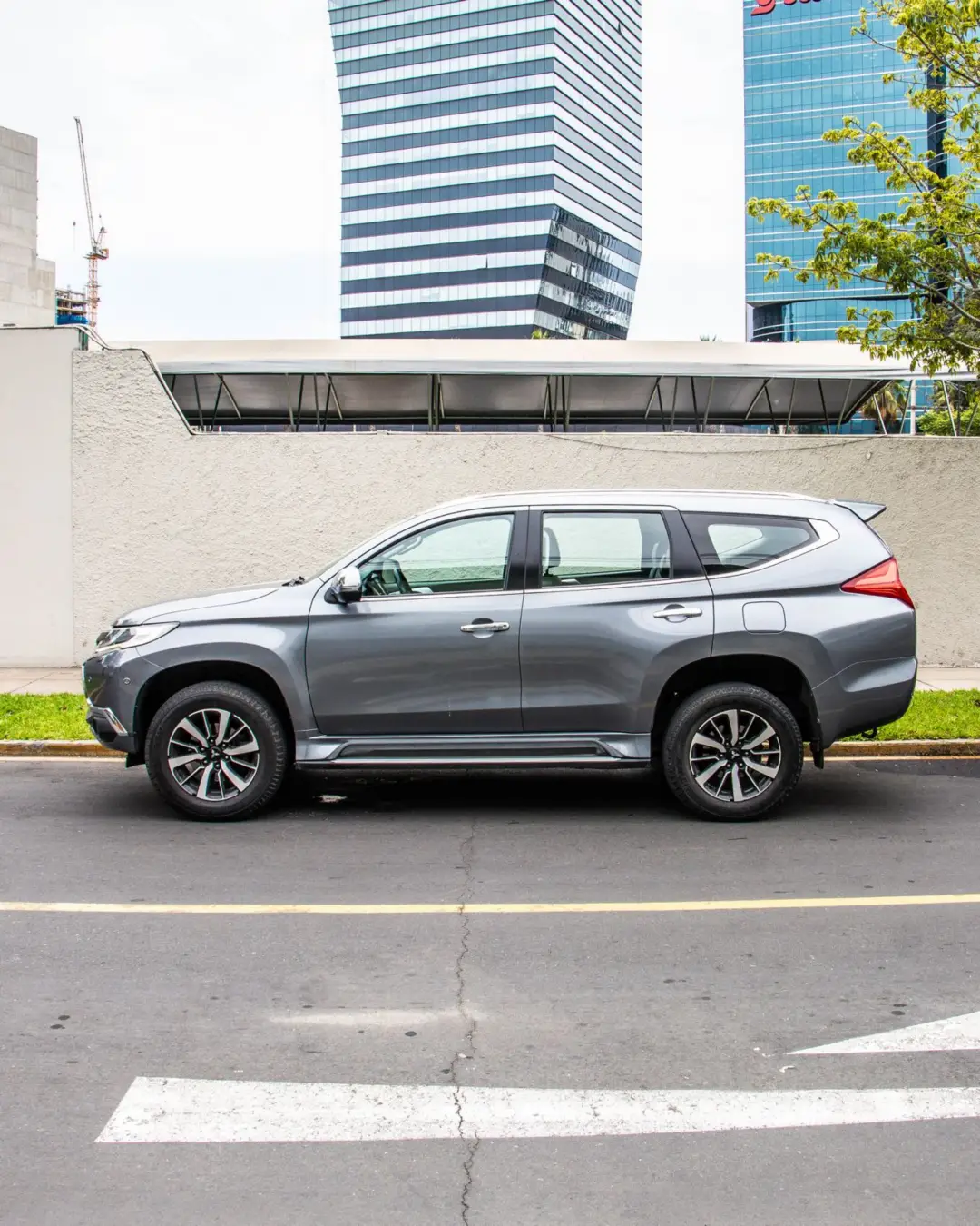 Mitsubishi Montero Sport