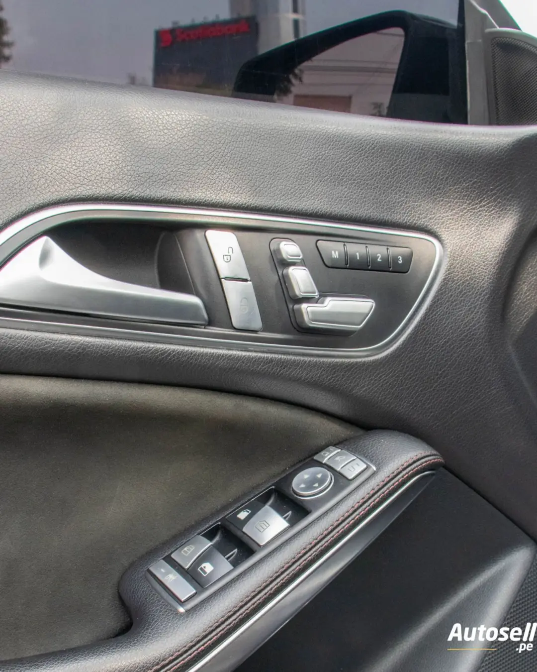 Mercedes Benz CLA 200 miniatura 15