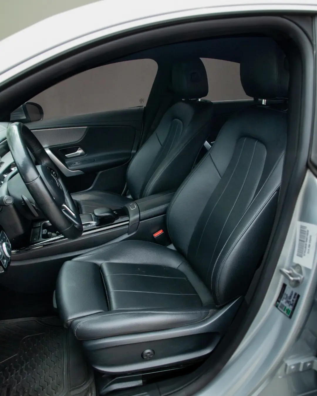 Mercedes Benz CLA 200