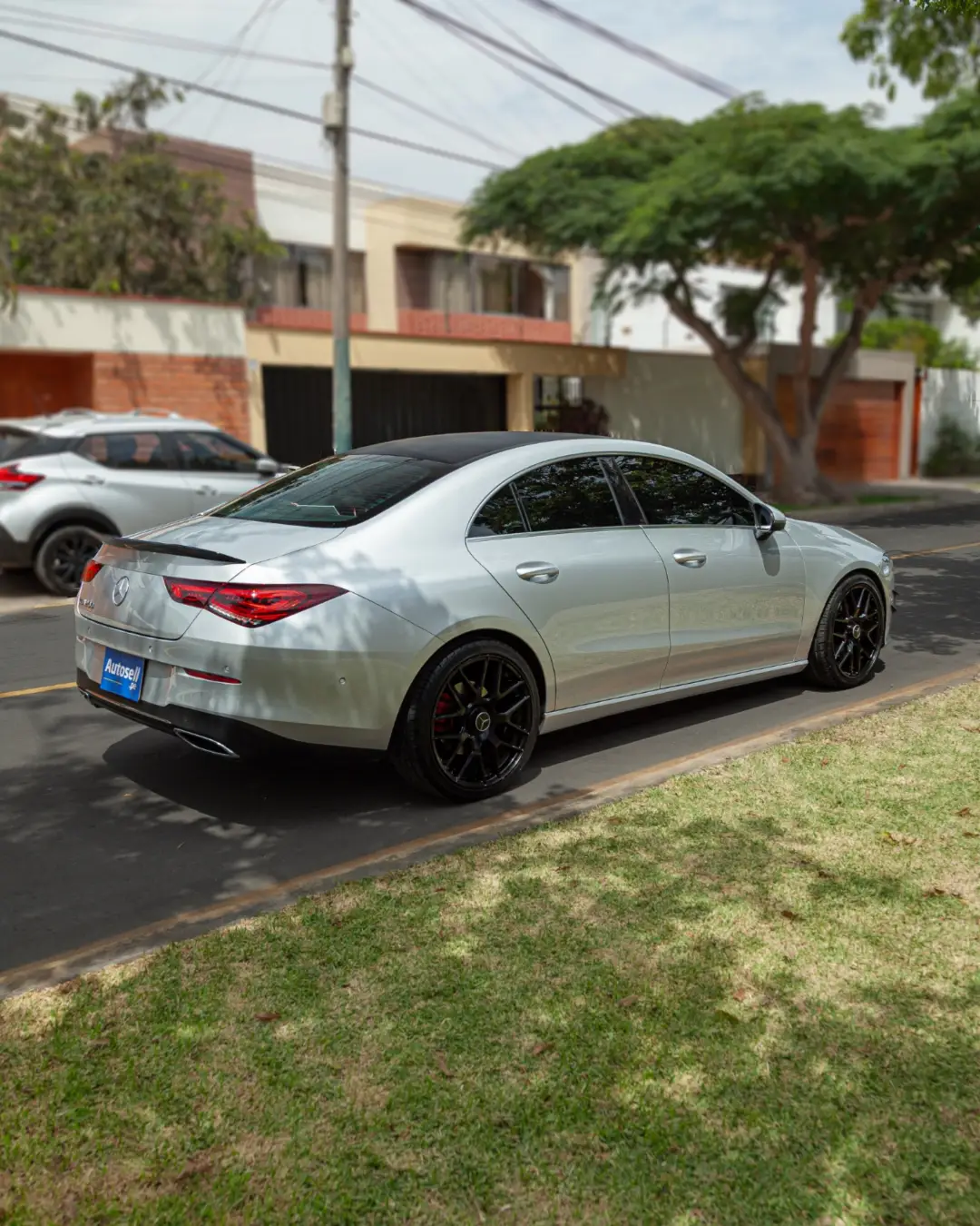 Mercedes Benz CLA 200