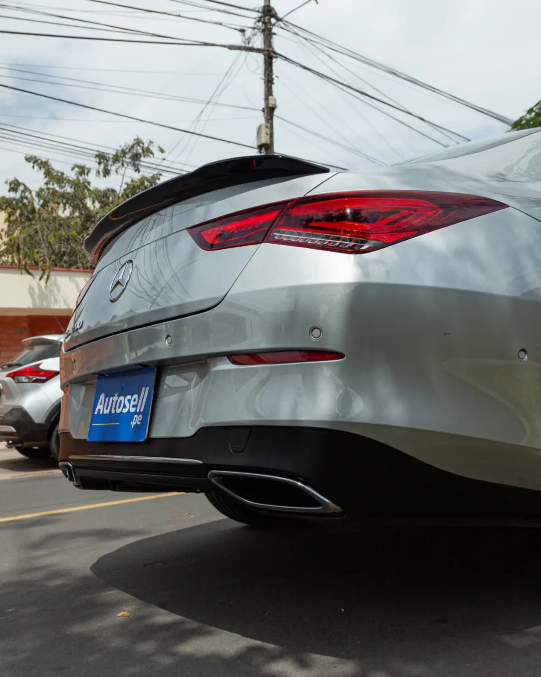 Mercedes Benz CLA 200