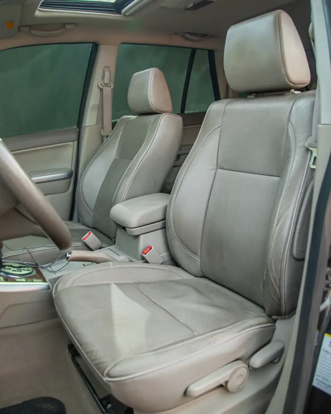 Suzuki Grand Nomade miniatura 12