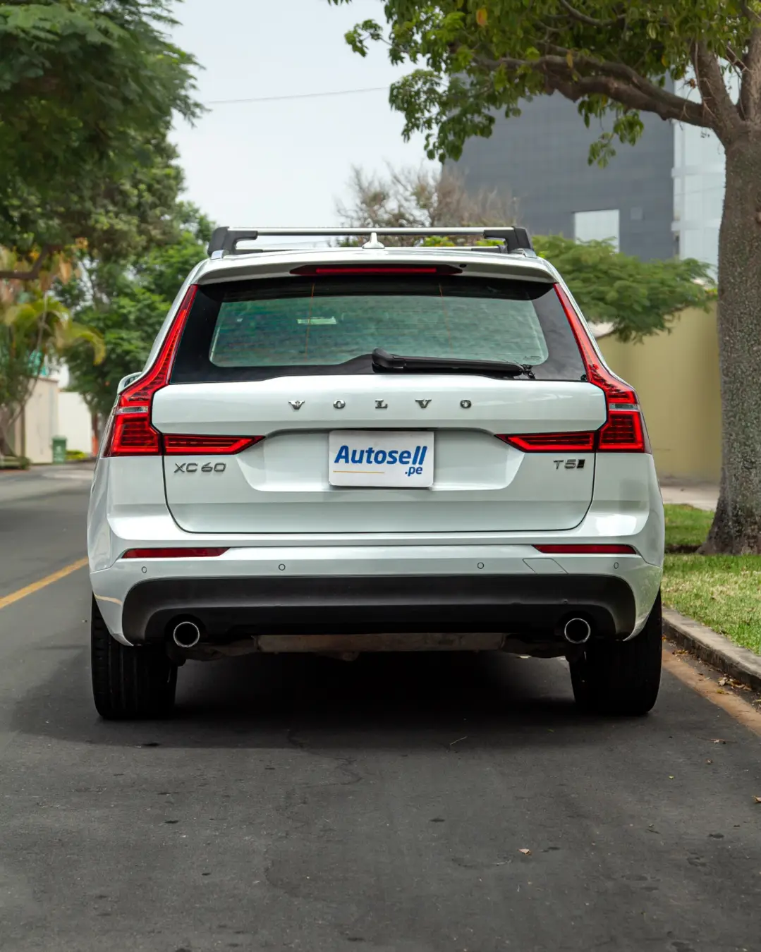 Volvo XC60 miniatura 4