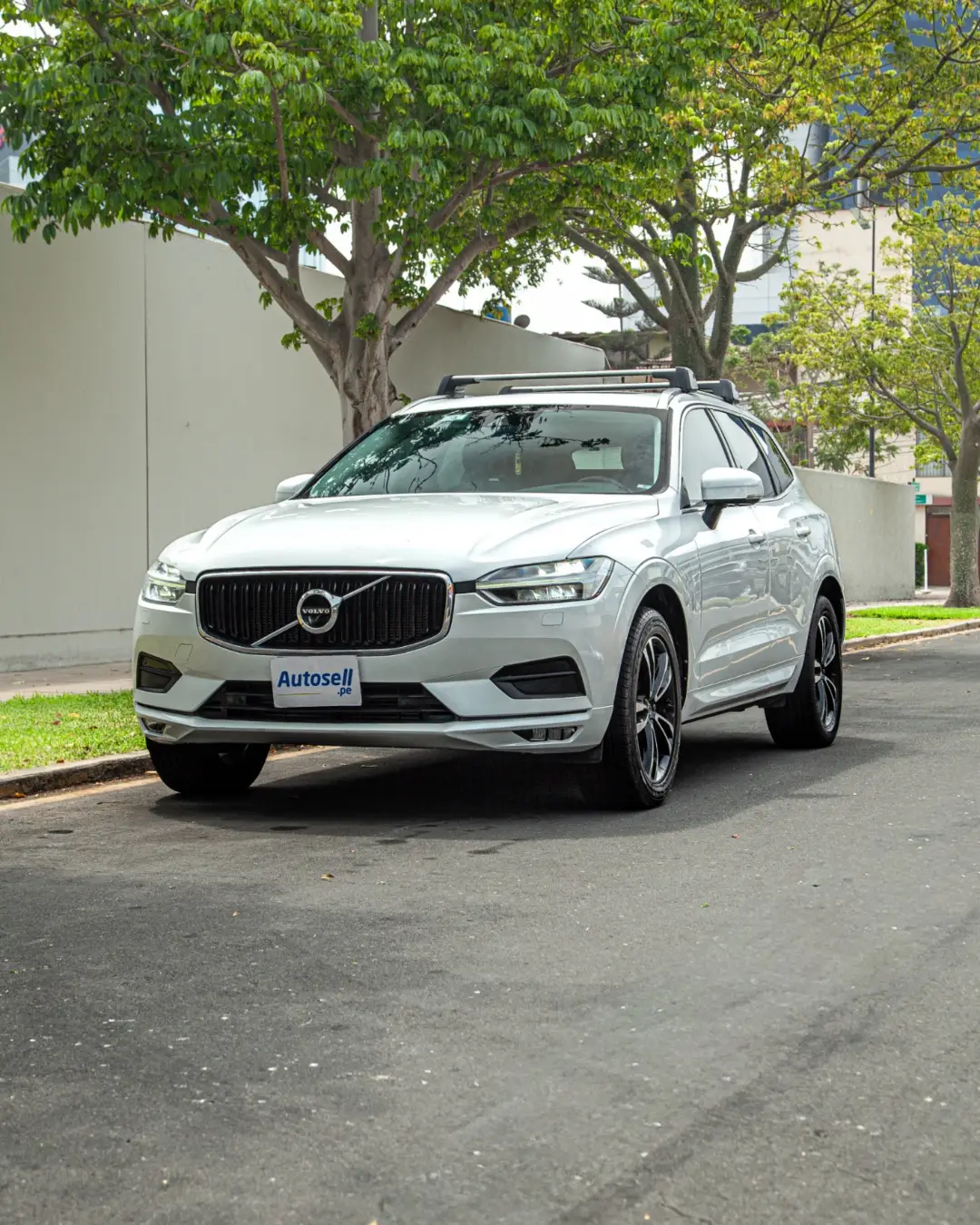 Volvo XC60 miniatura 1