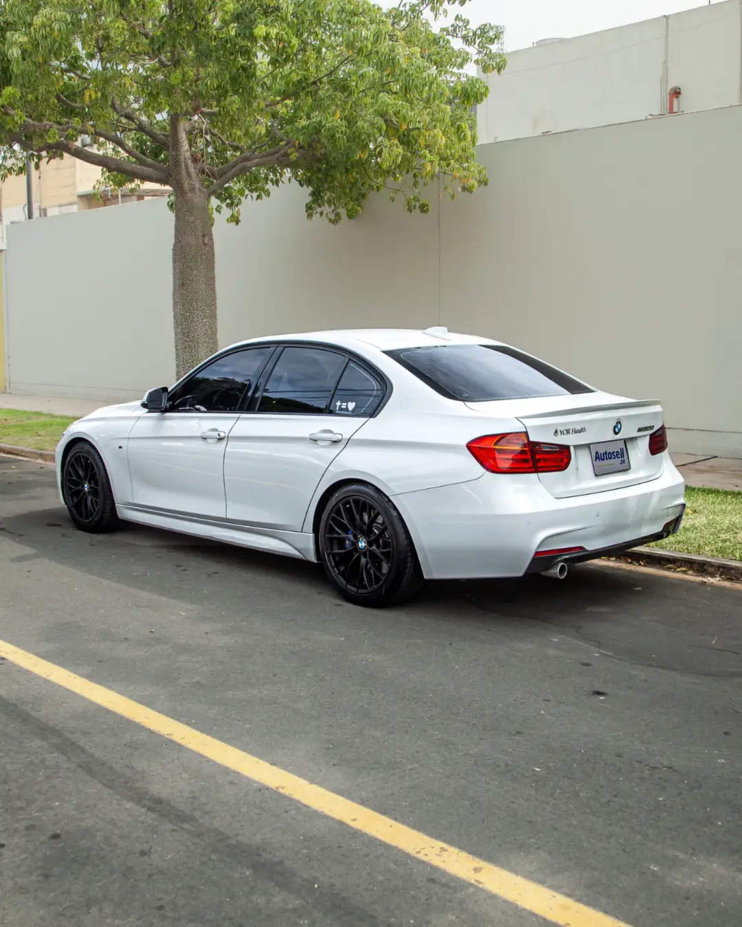BMW 320i