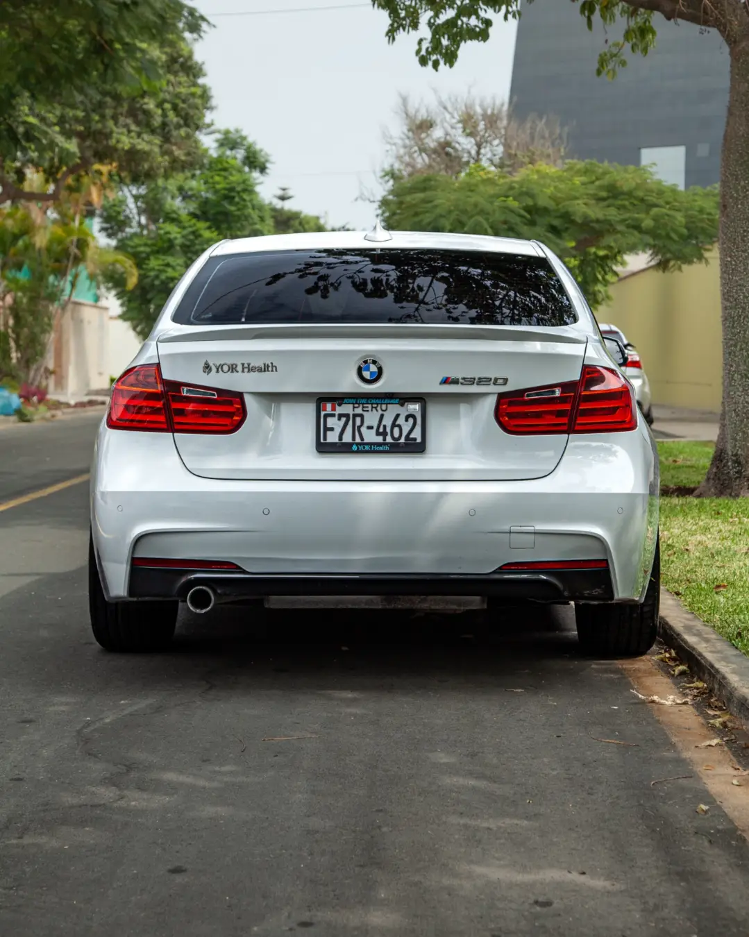 BMW 320i miniatura 4