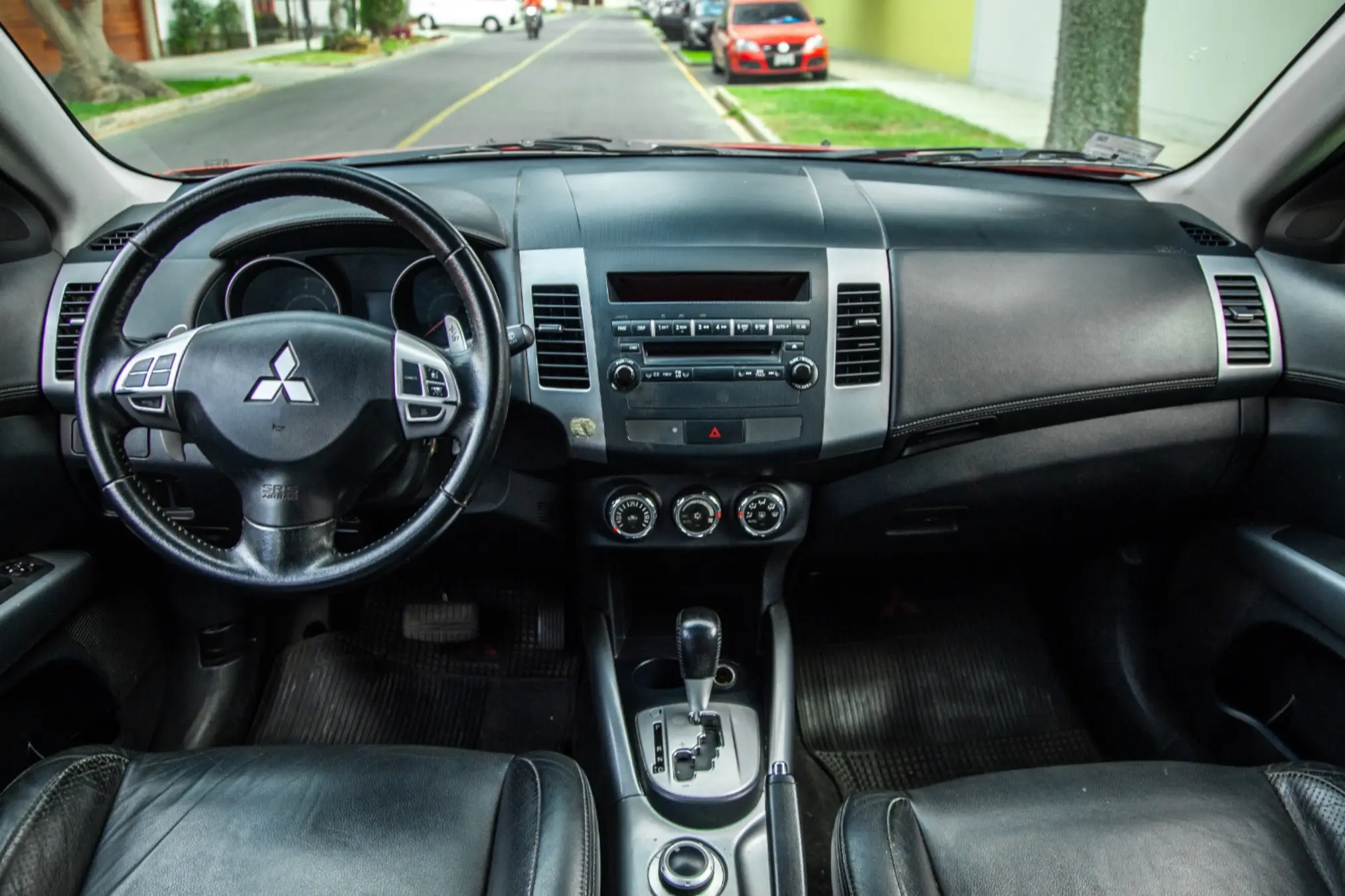 Mitsubishi Autolander