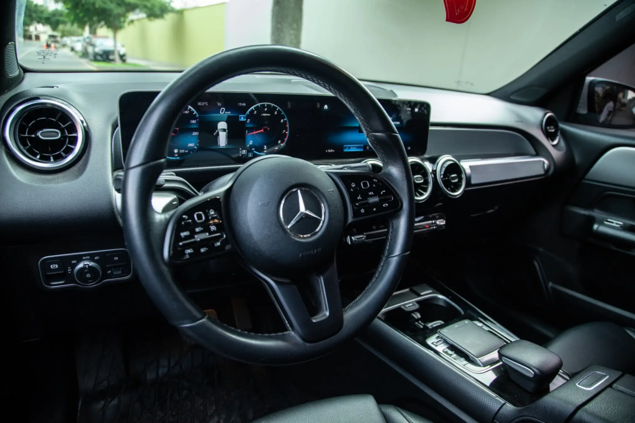 Mercedes Benz GLB 200