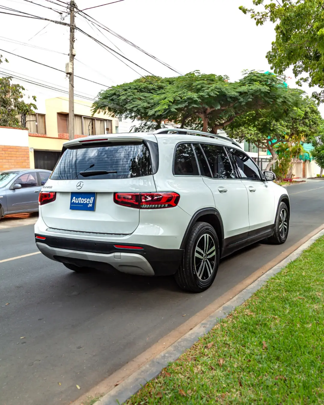 Mercedes Benz GLB 200