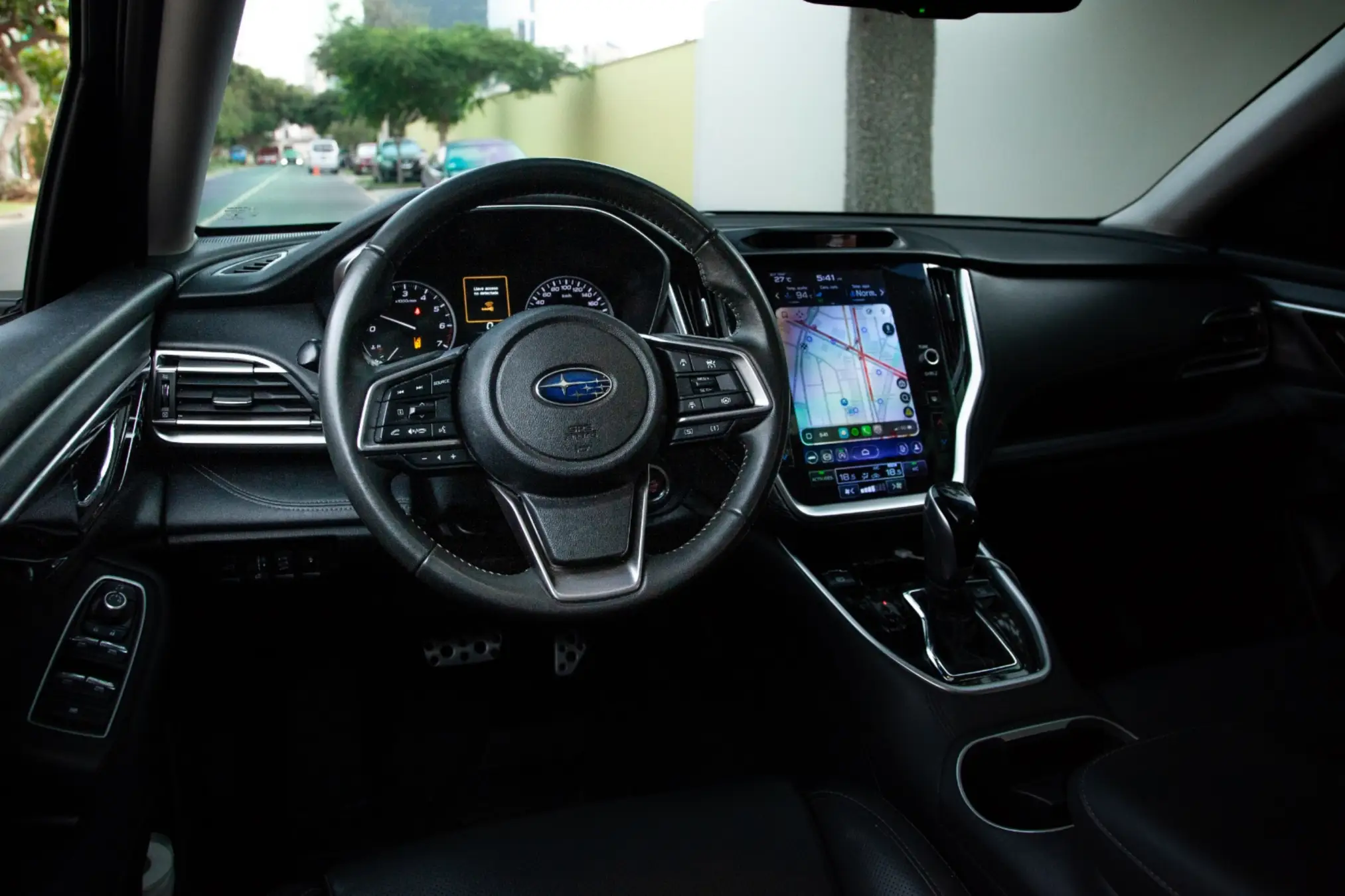 Subaru Outback miniatura 12