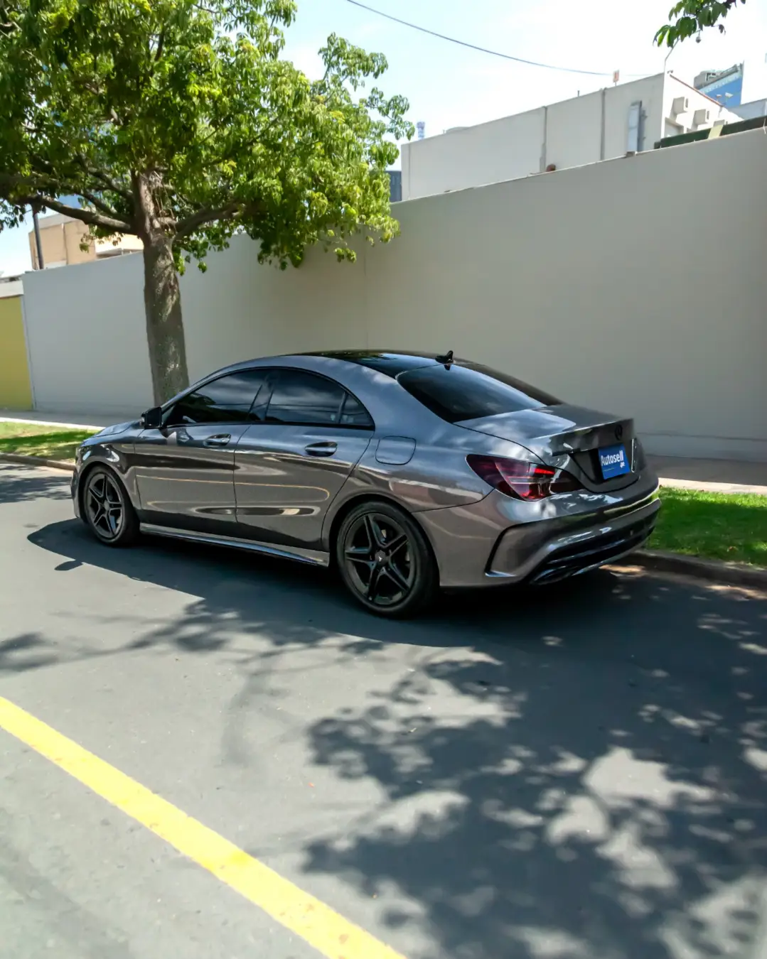 Mercedes Benz CLA 200 Coupe miniatura 3