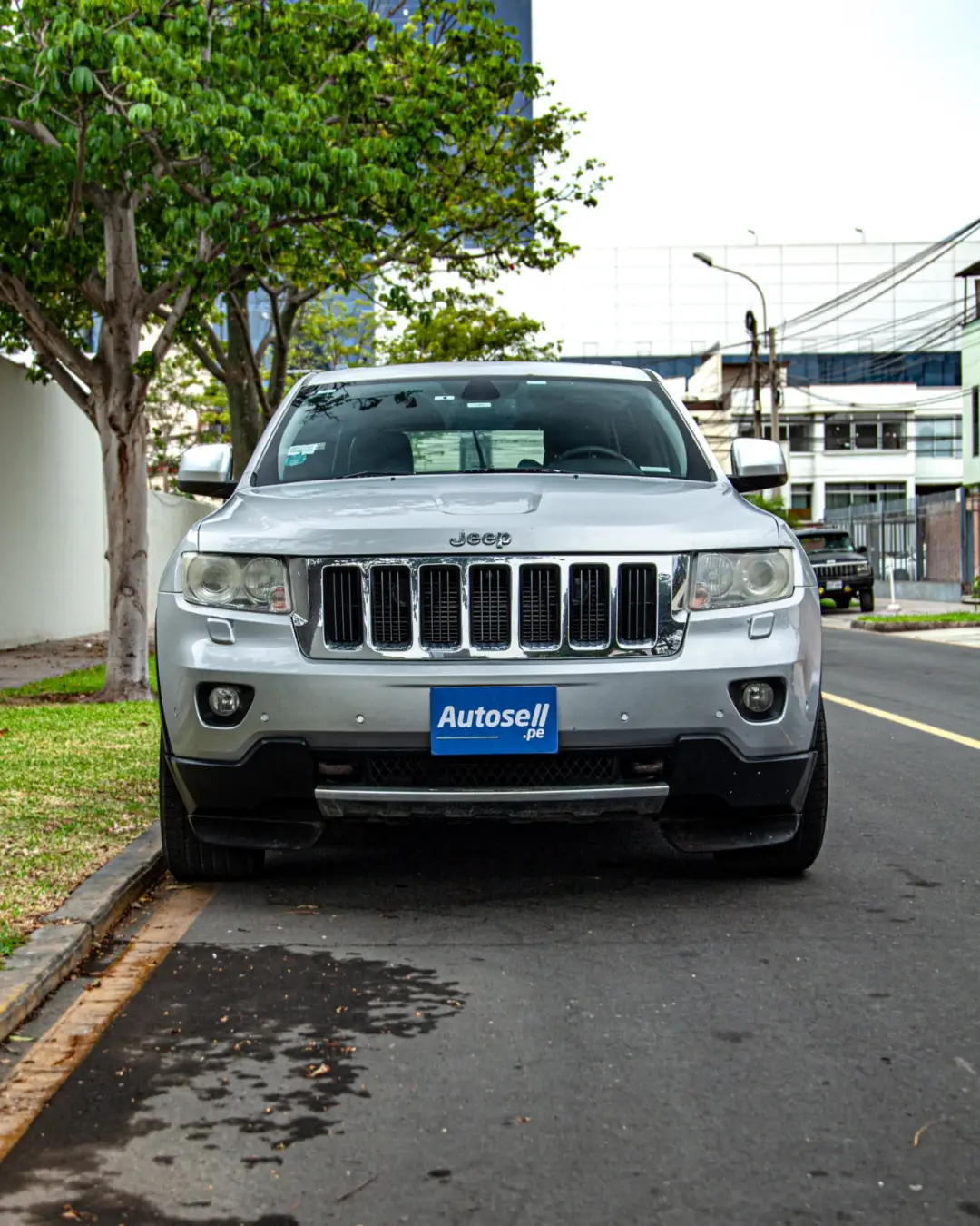 Jeep Grand Cherokee miniatura 8