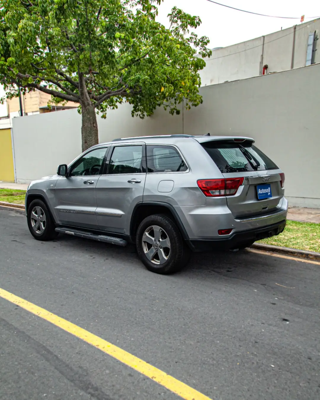 Jeep Grand Cherokee miniatura 3