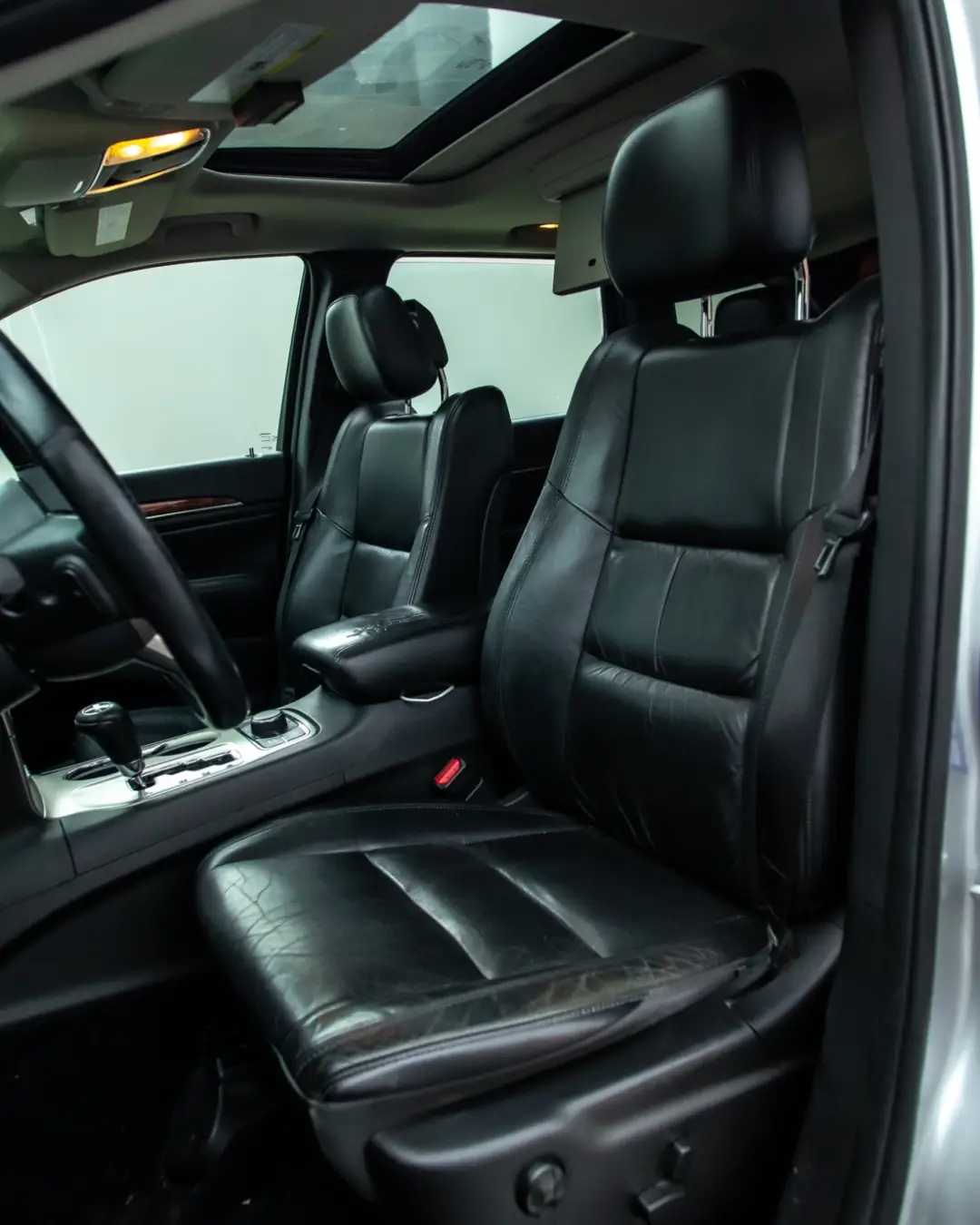 Jeep Grand Cherokee miniatura 9