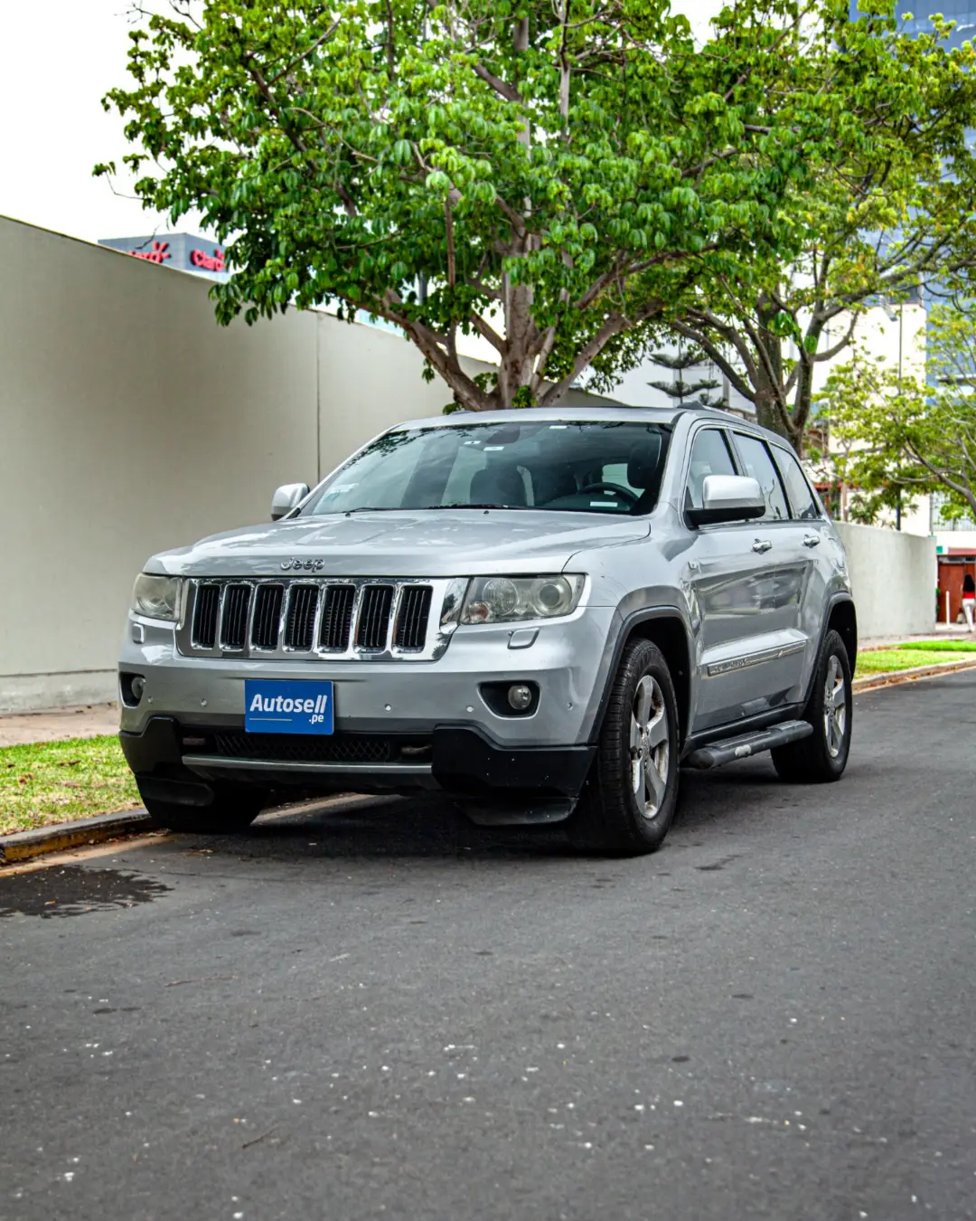 Jeep Grand Cherokee miniatura 1