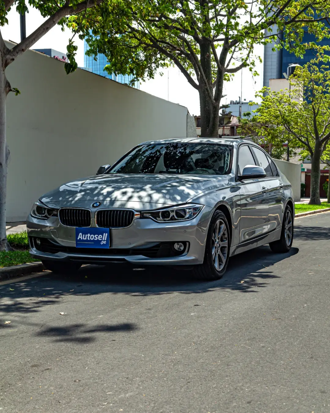BMW 320i