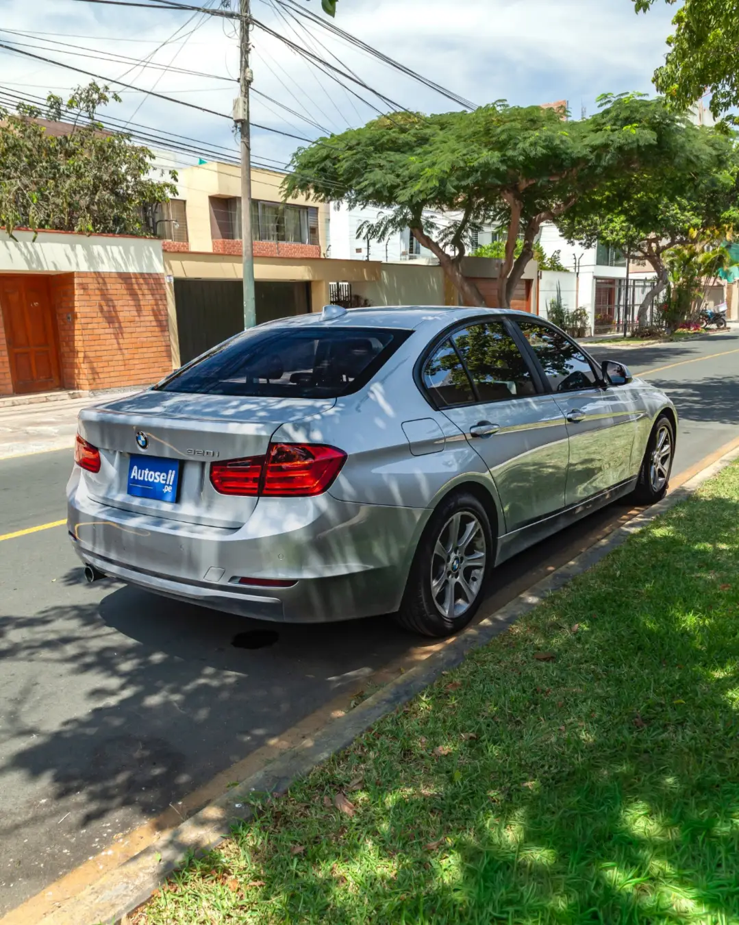BMW 320i