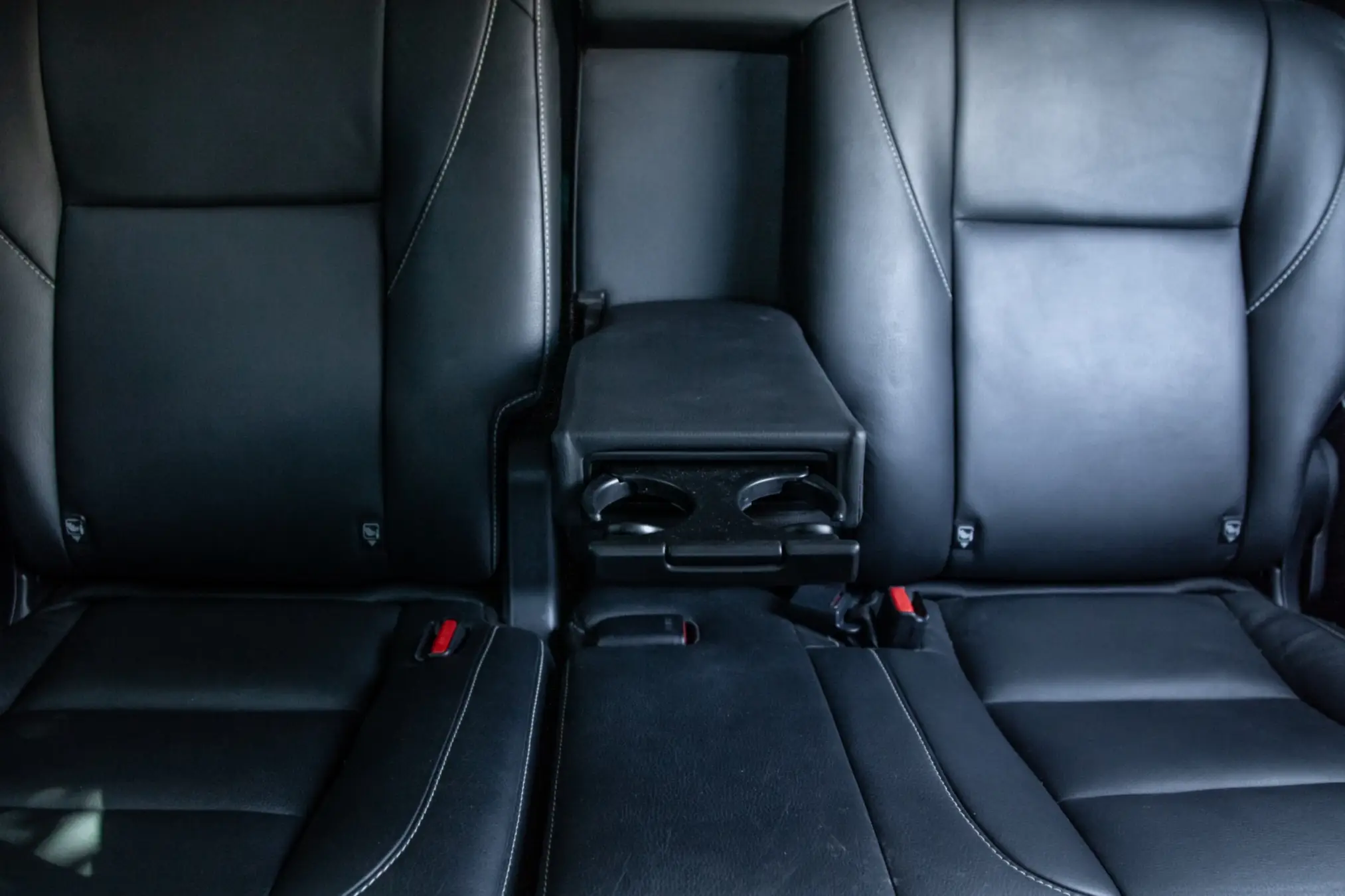 Toyota Fortuner miniatura 10