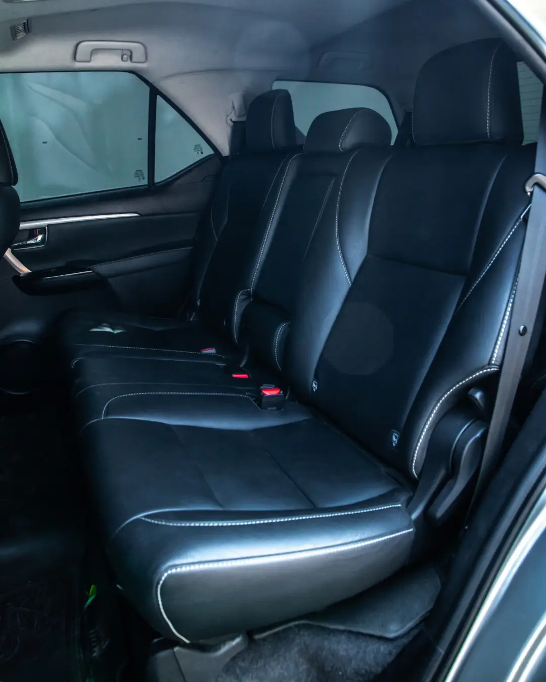 Toyota Fortuner miniatura 9