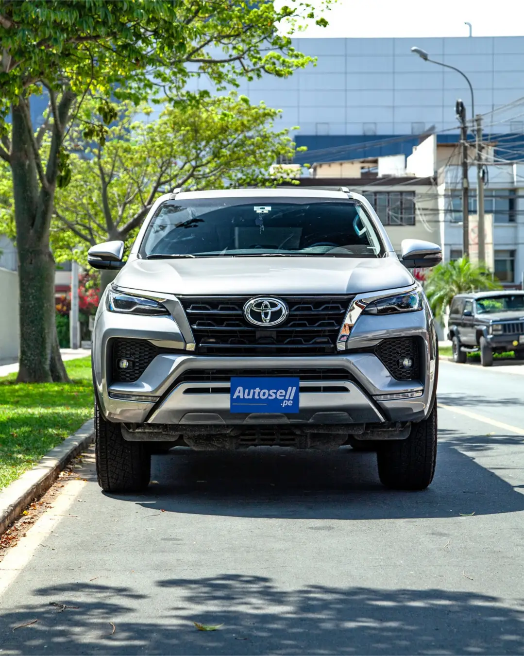 Toyota Fortuner miniatura 7