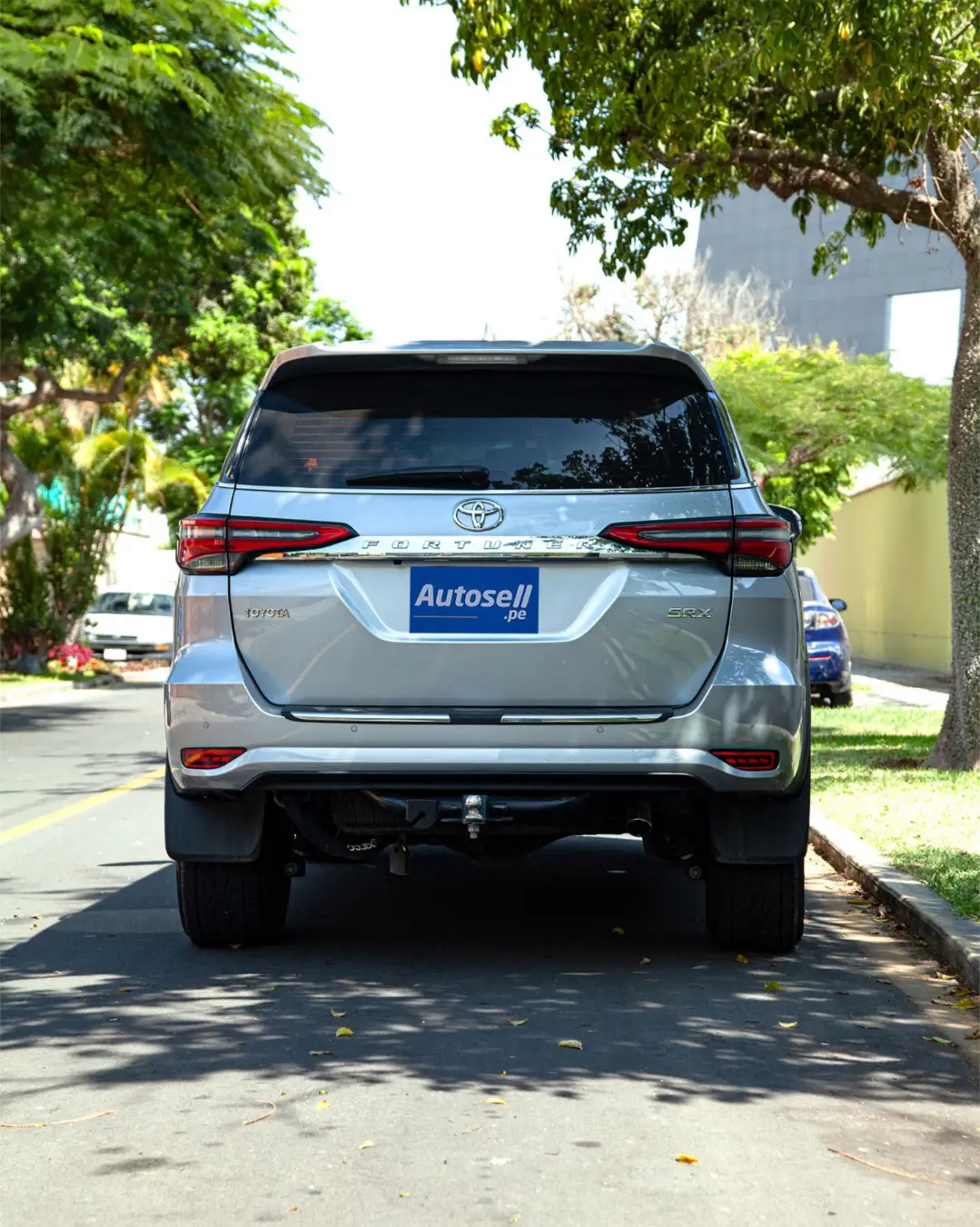 Toyota Fortuner miniatura 4