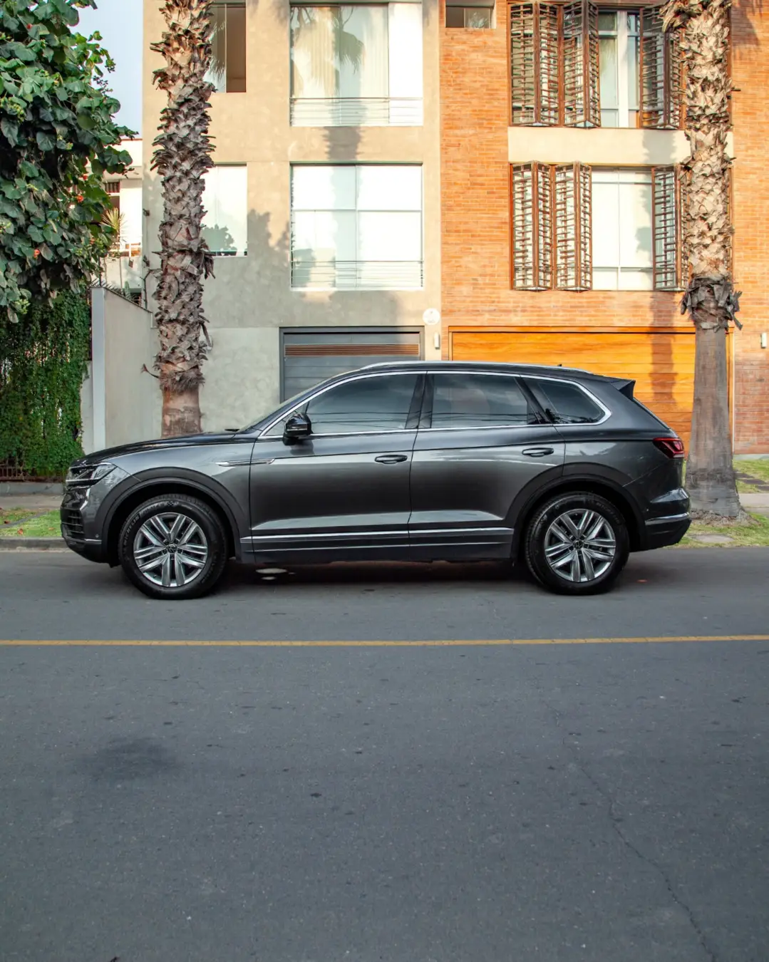 Volkswagen Touareg miniatura 2