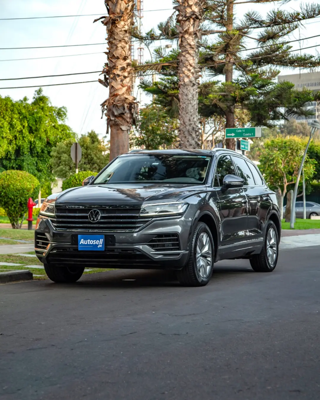 Volkswagen Touareg miniatura 1