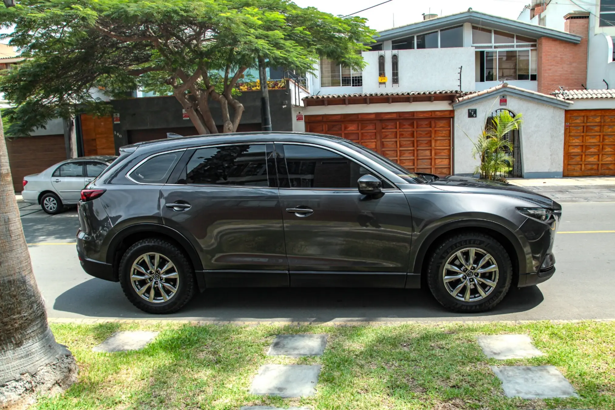 Mazda CX-9