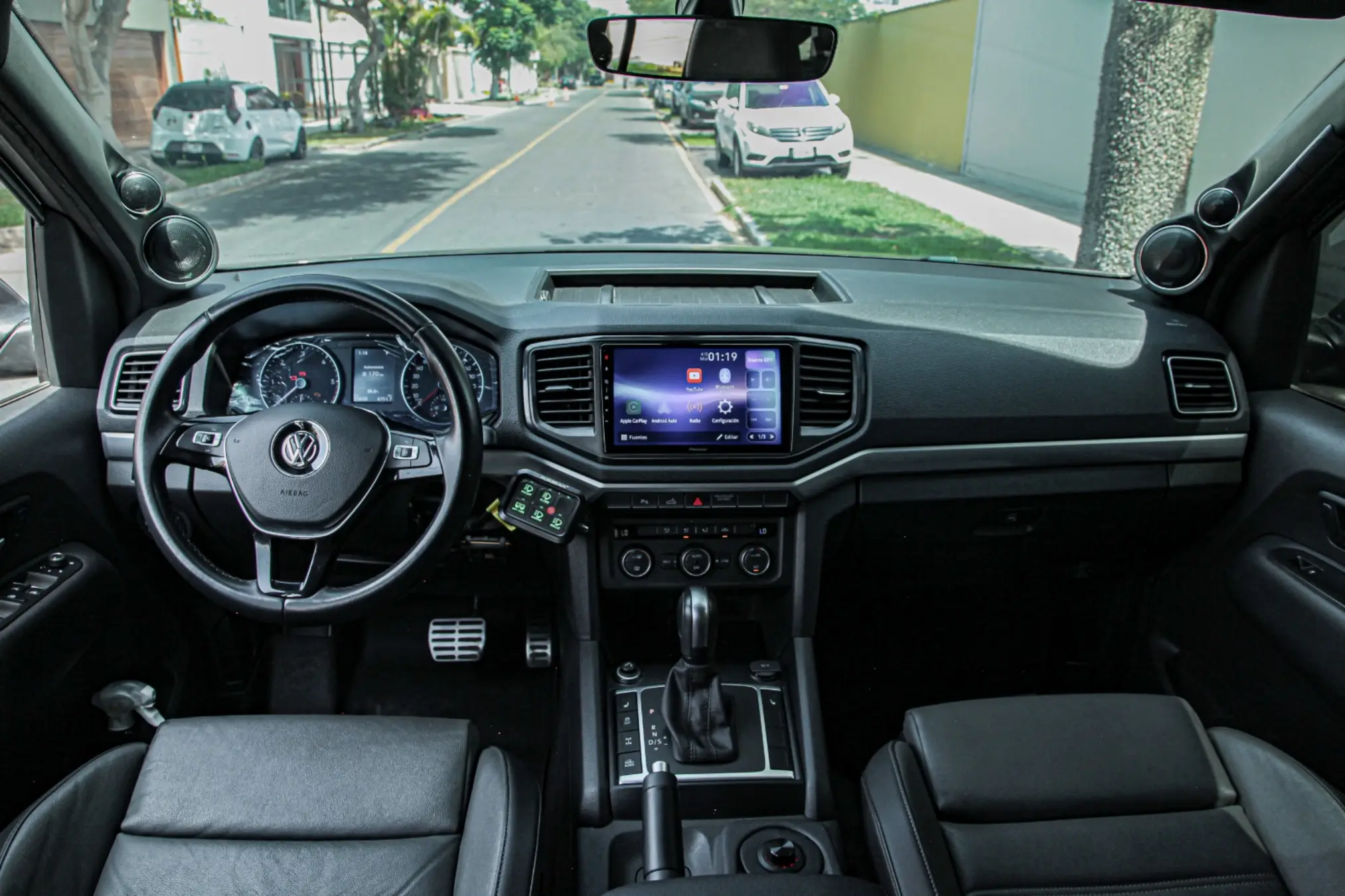 Volkswagen Amarok miniatura 10