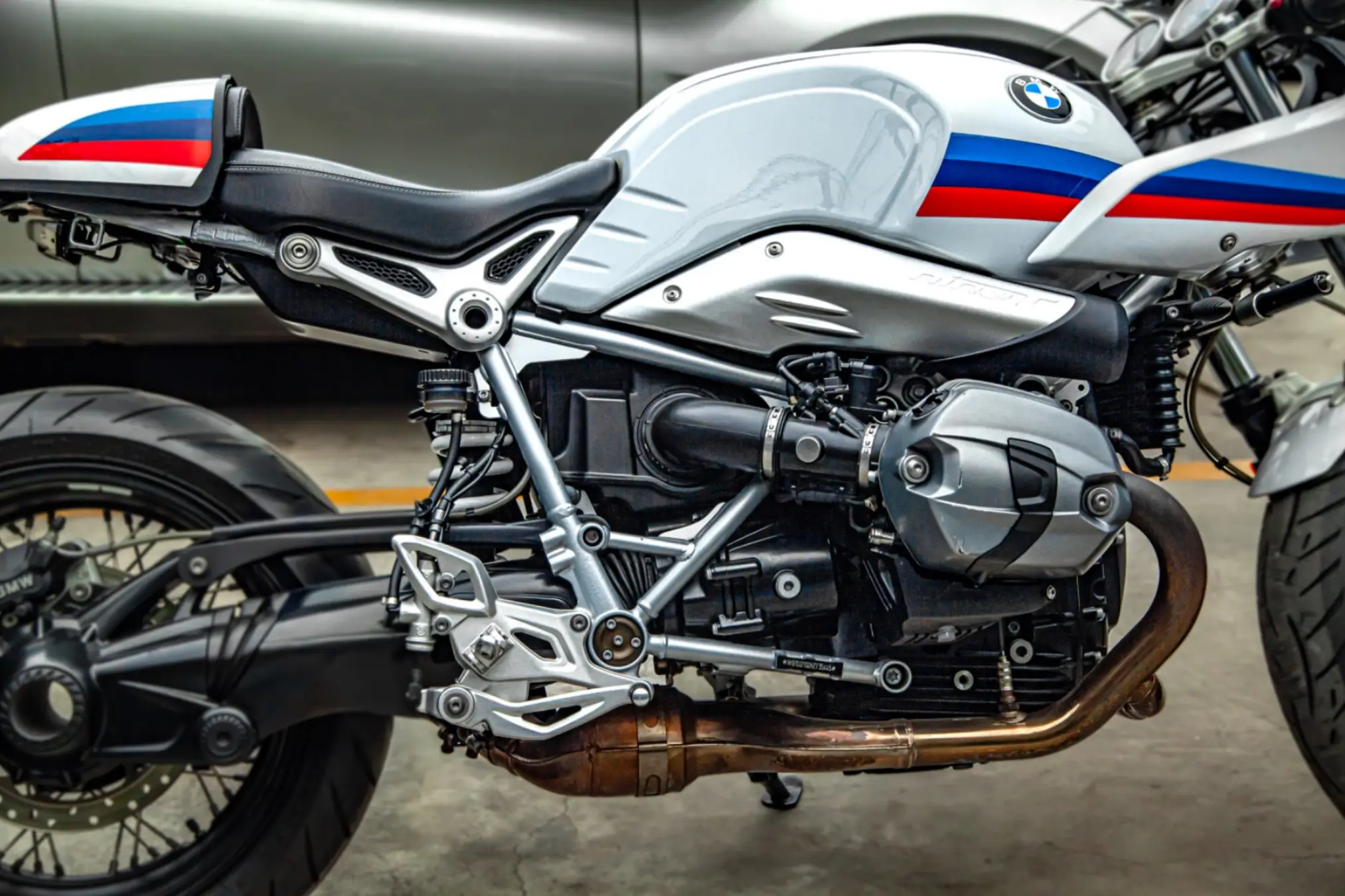 BMW R nine T