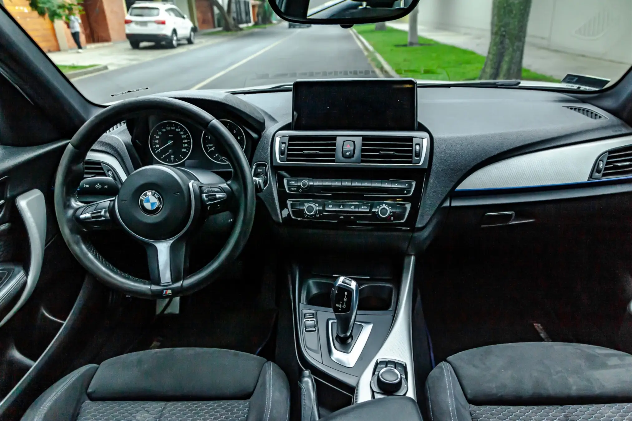 BMW 120i