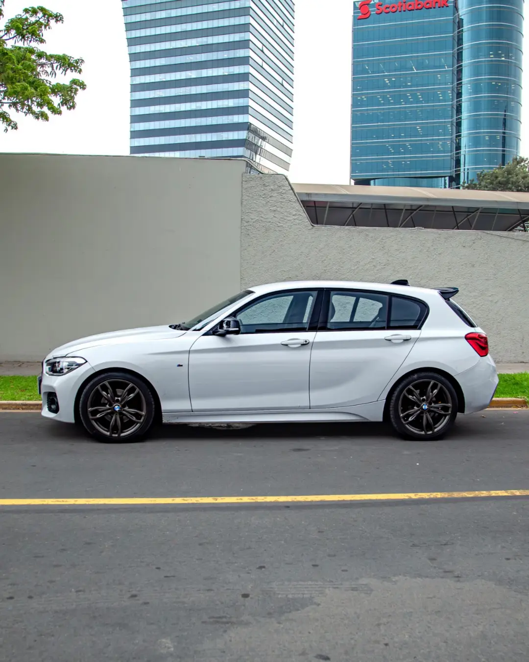 BMW 120i