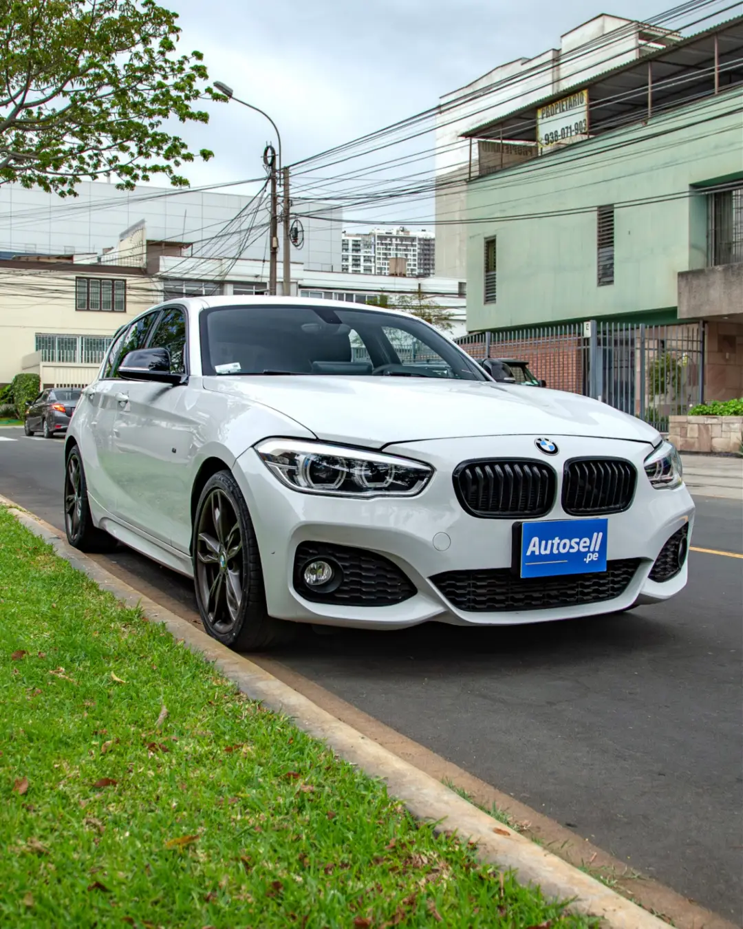 BMW 120i