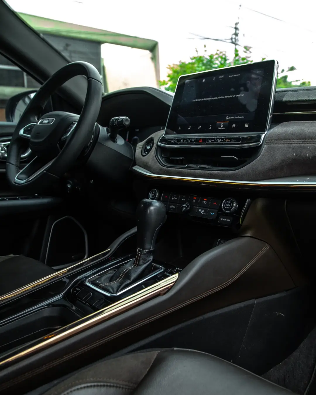 Jeep Commander