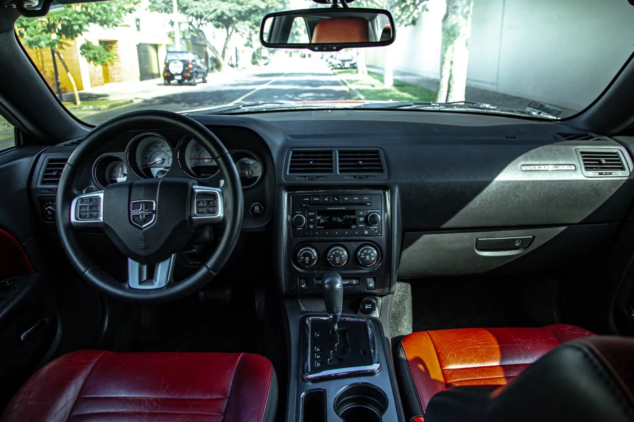 Dodge Challenger