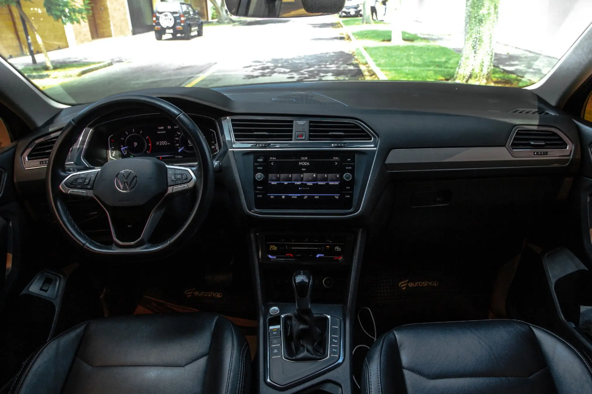 Volkswagen Tiguan all space