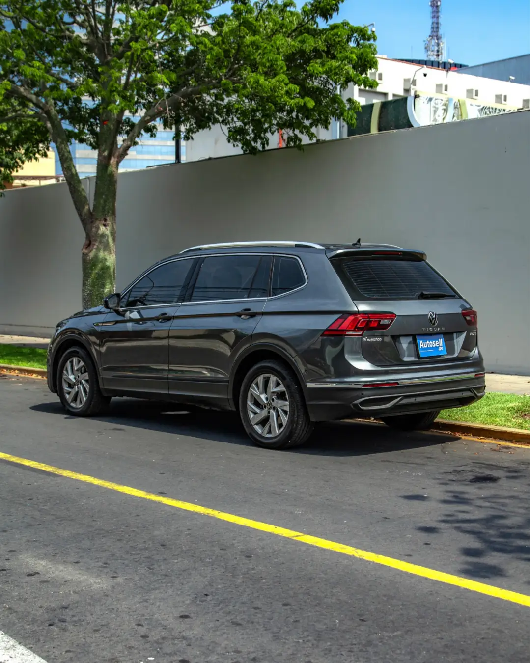Volkswagen Tiguan all space