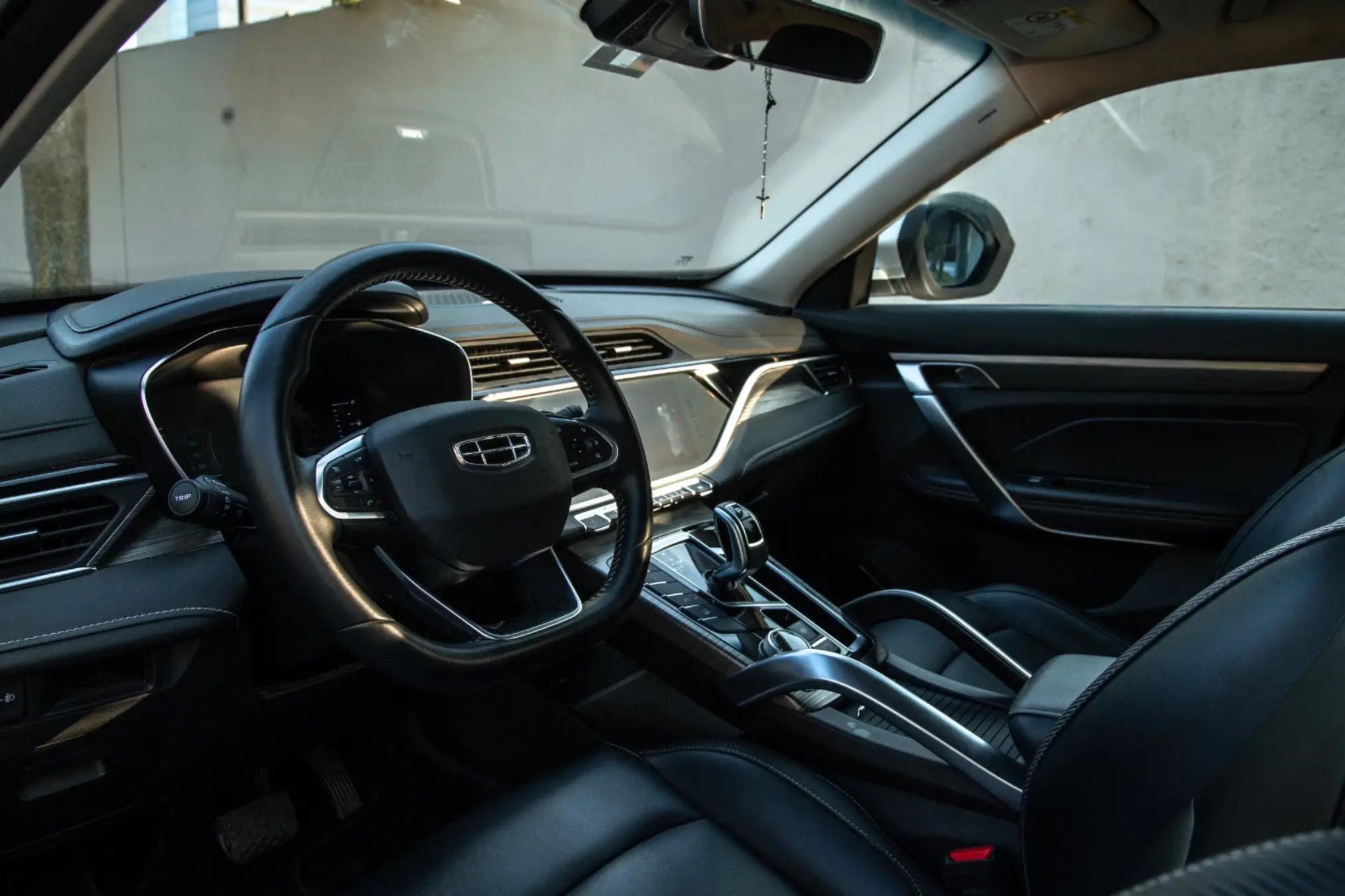 Geely Azkarra