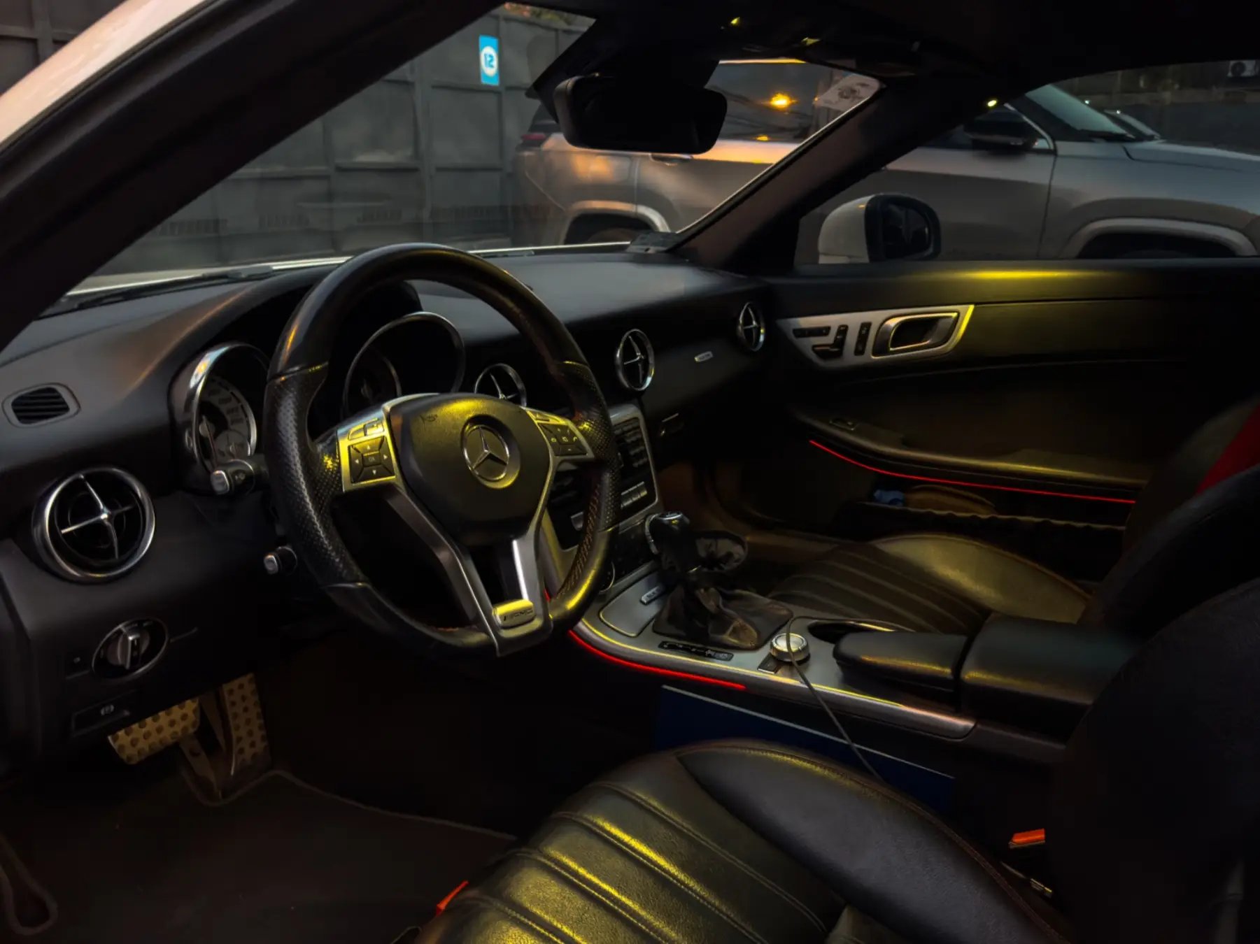 Mercedes Benz SLK350