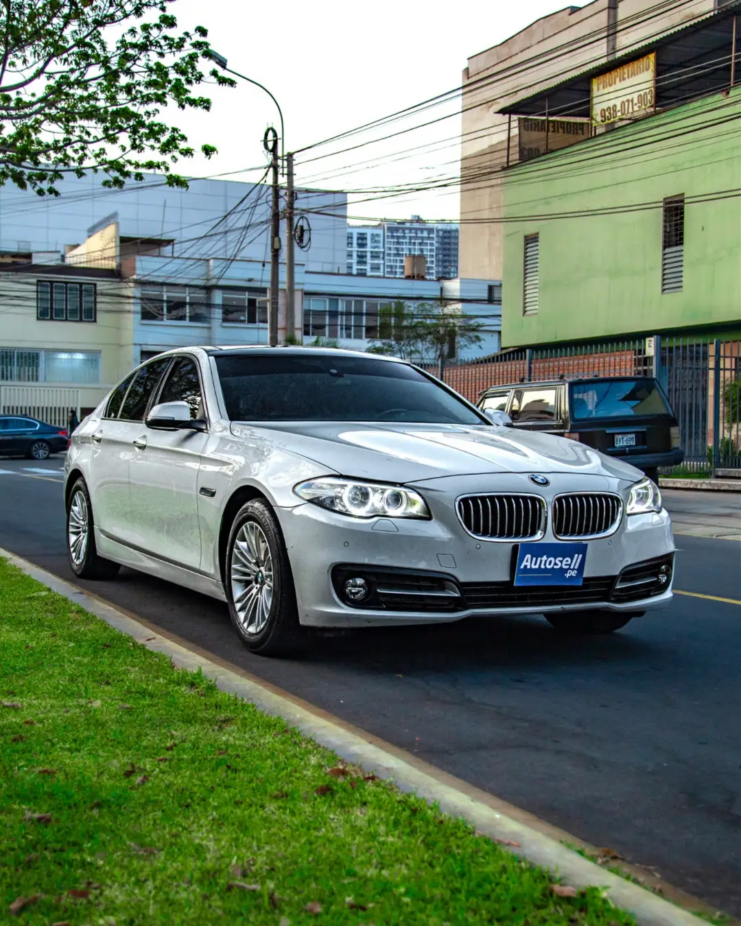 BMW 520I