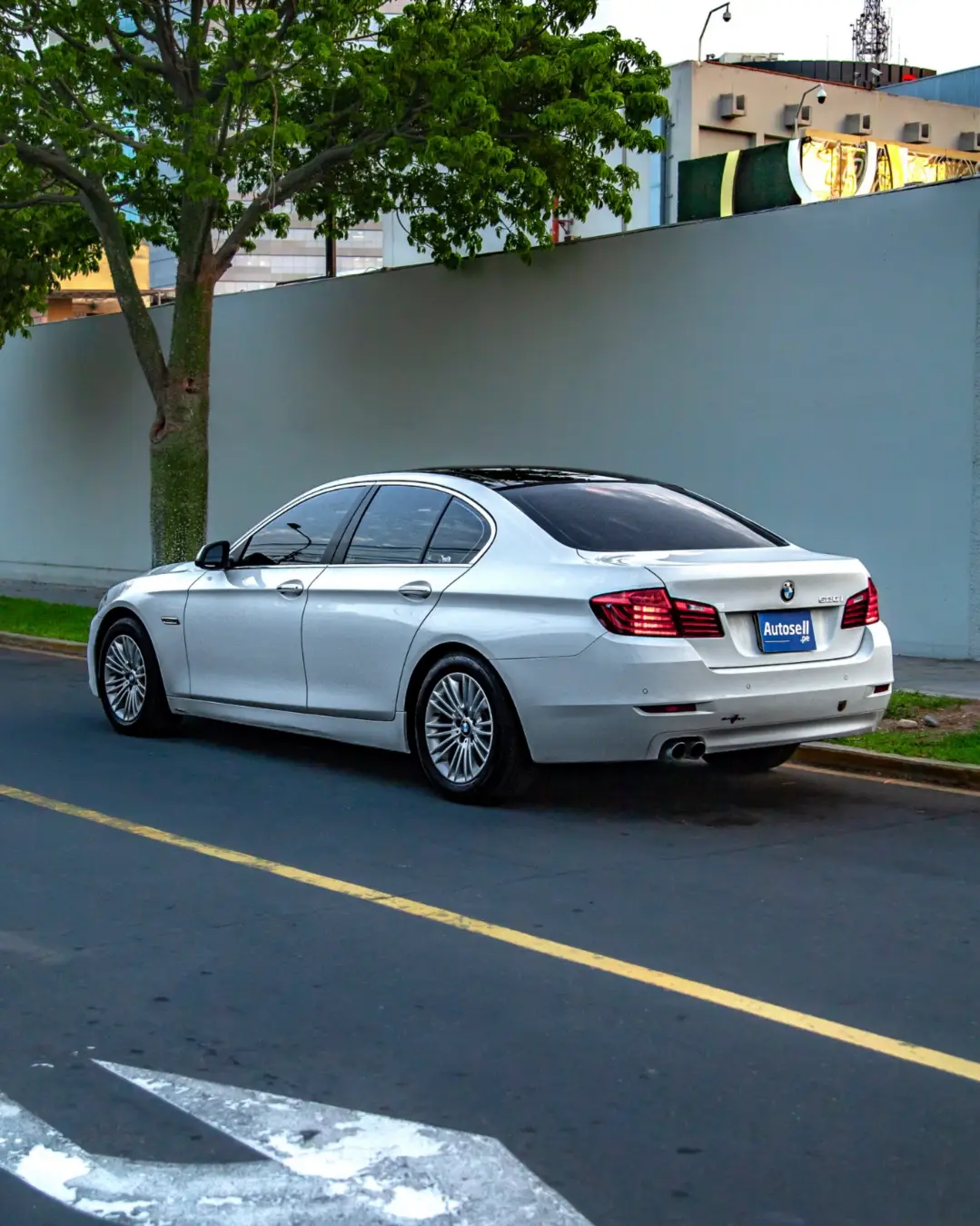 BMW 520I