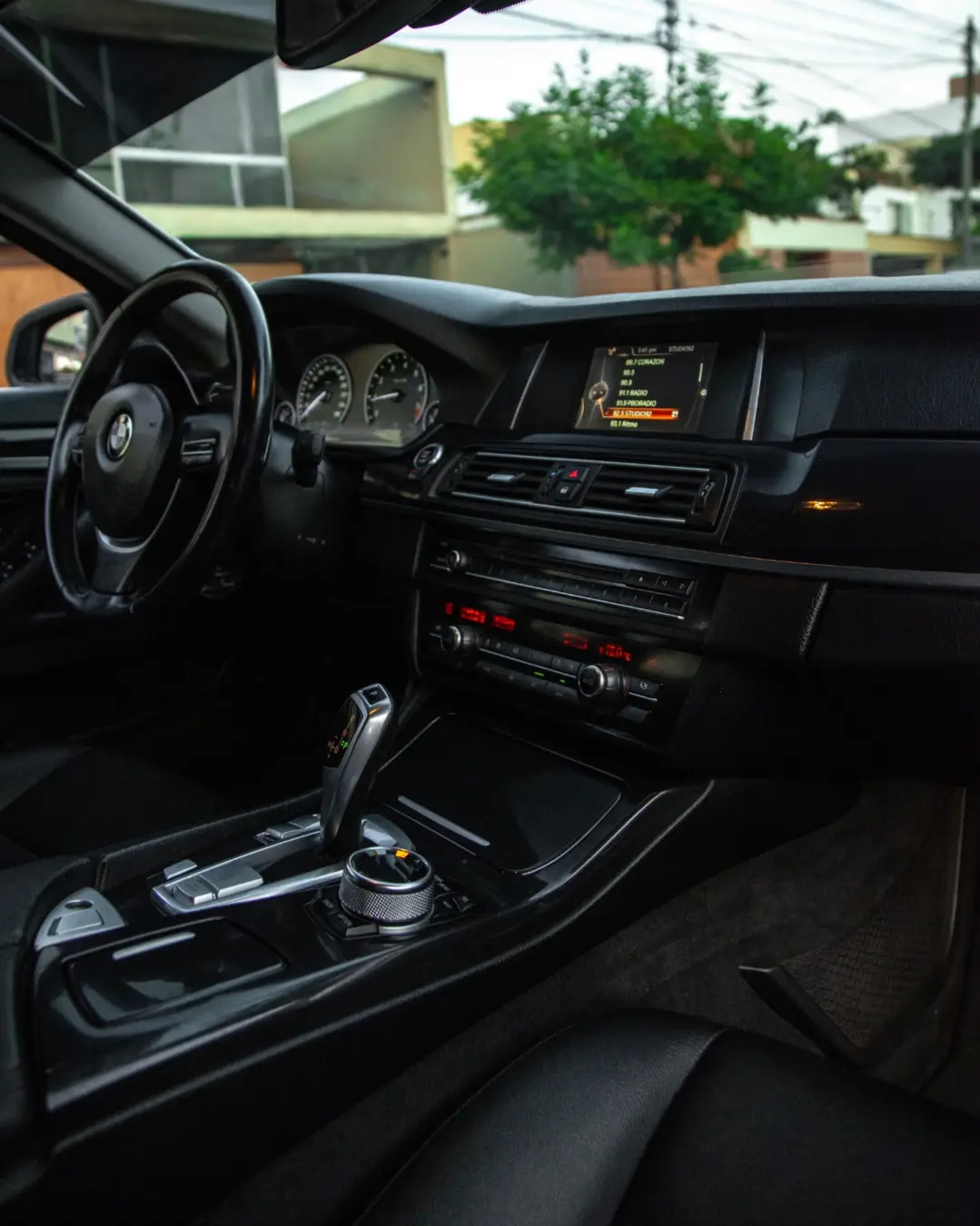 BMW 520I