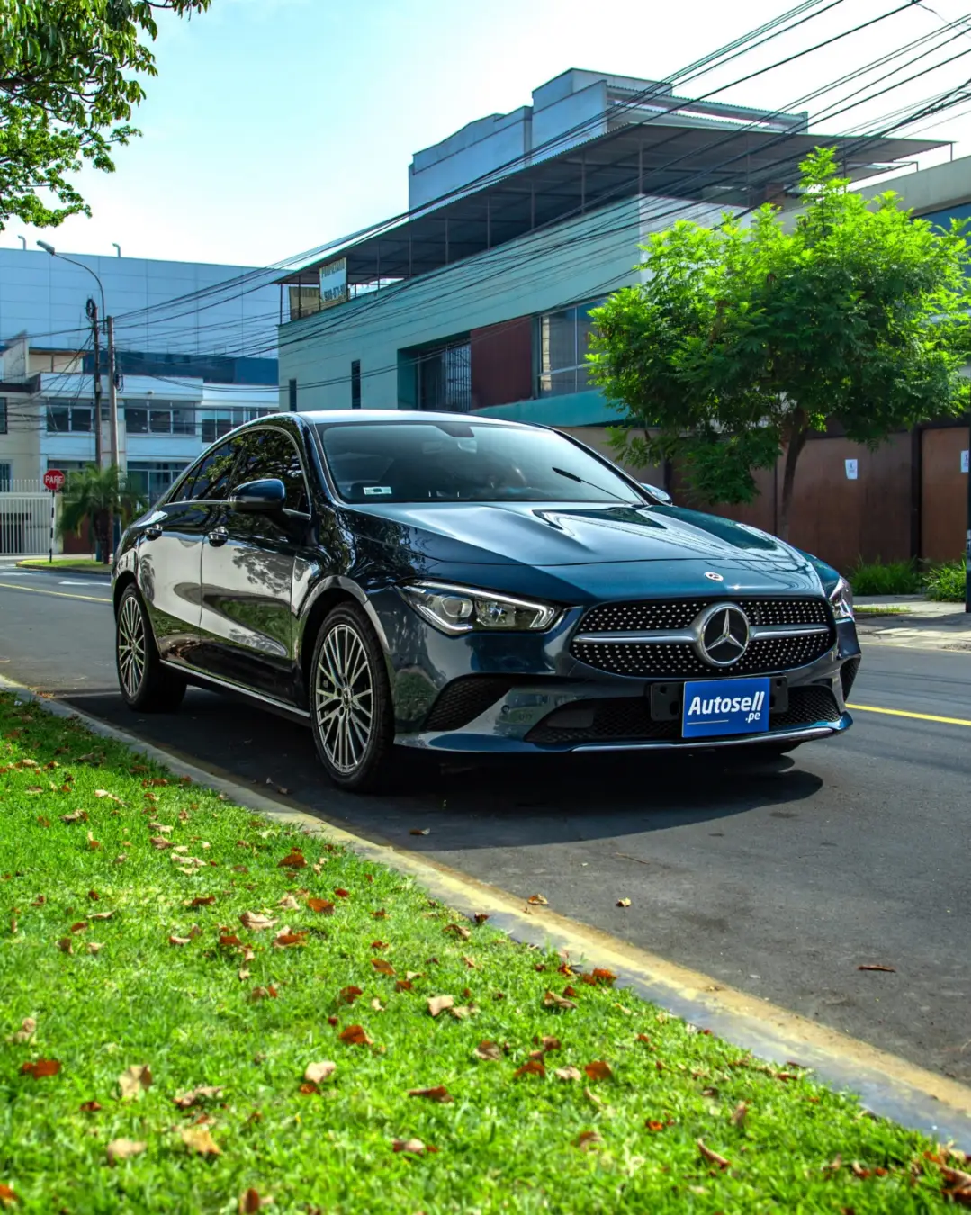 Mercedes Benz CLA 200
