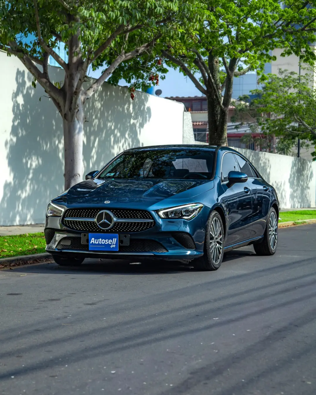 Mercedes Benz CLA 200