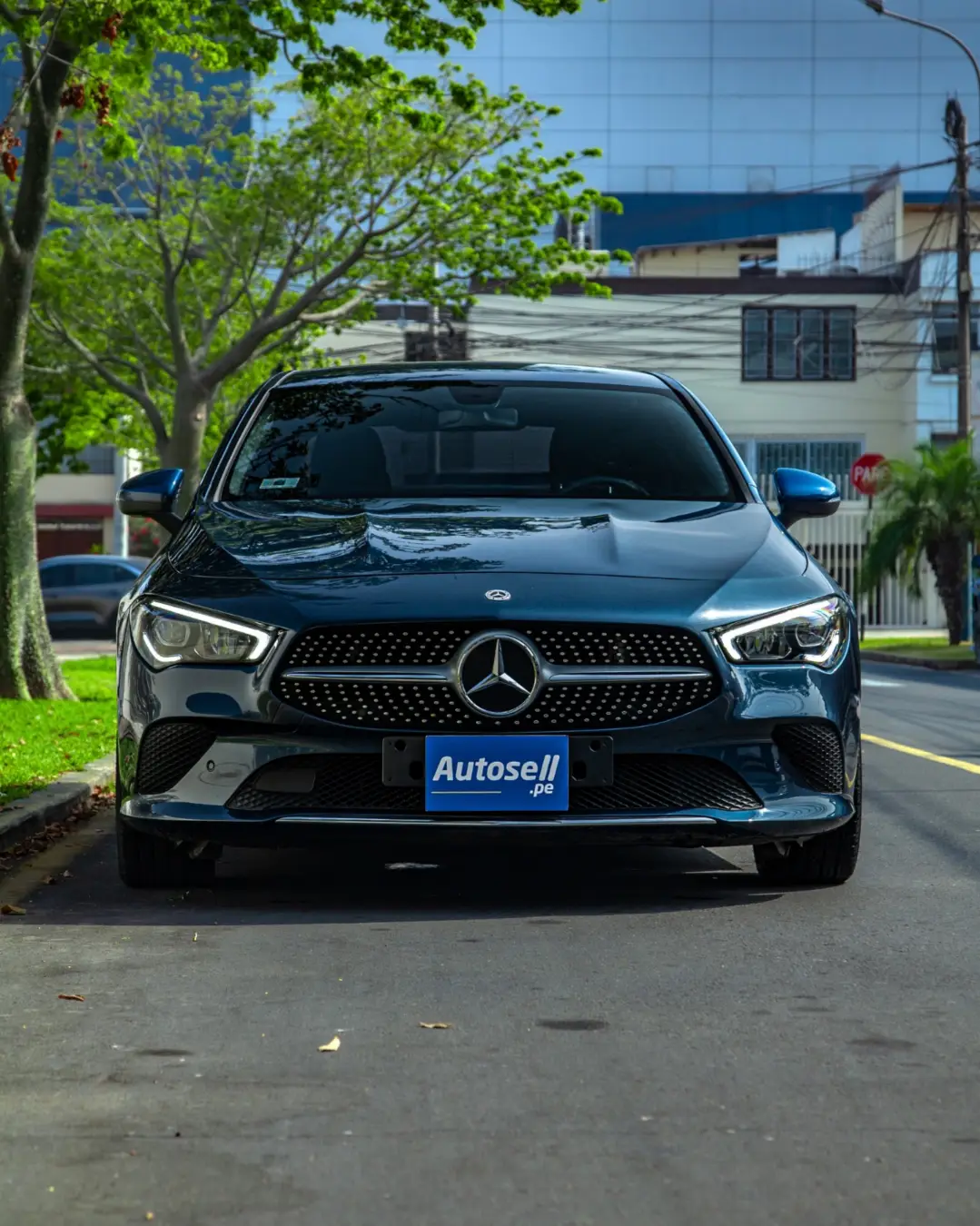 Mercedes Benz CLA 200