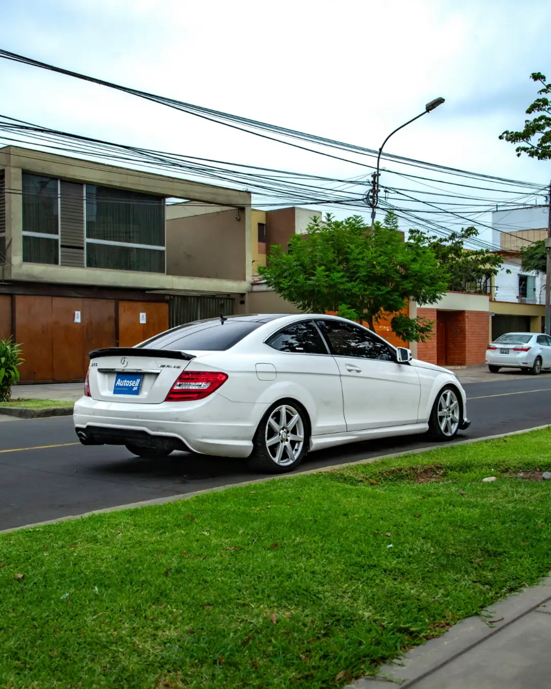 Mercedes Benz C250 Blue Efficiency Coupe