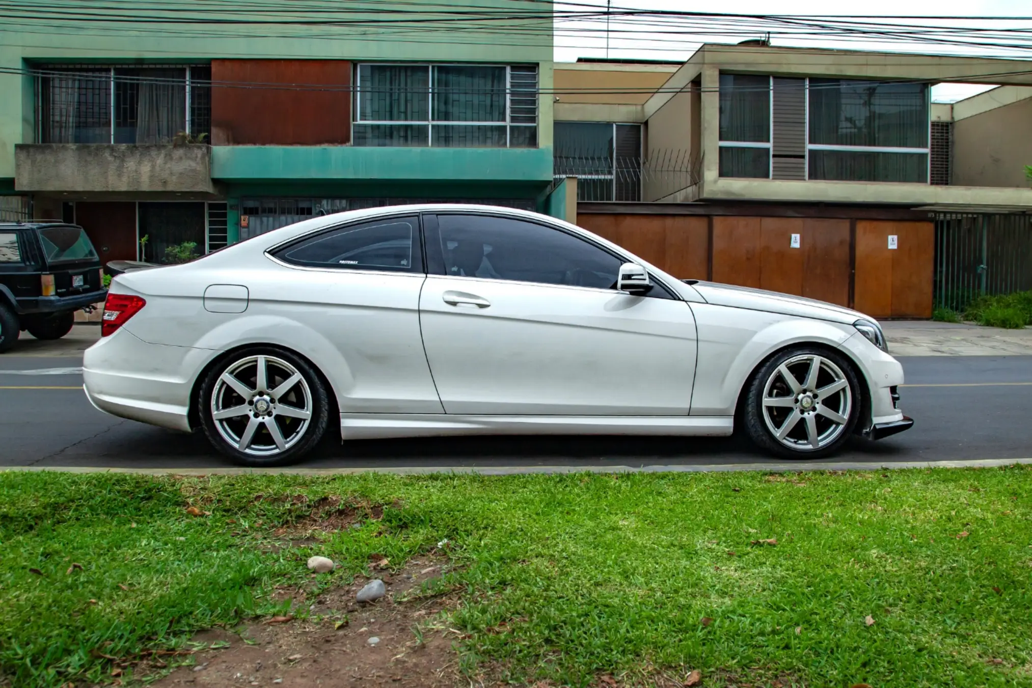 Mercedes Benz C250 Blue Efficiency Coupe