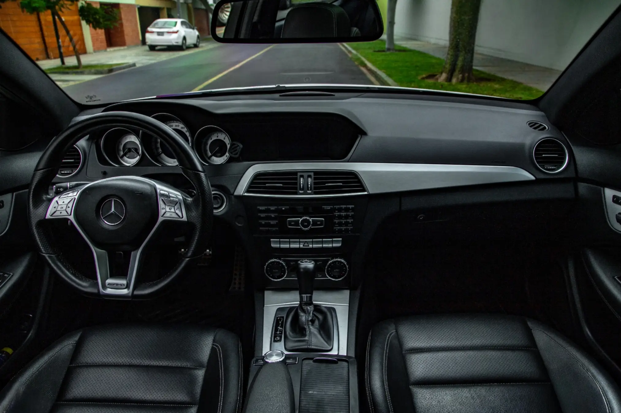 Mercedes Benz C250 Blue Efficiency Coupe